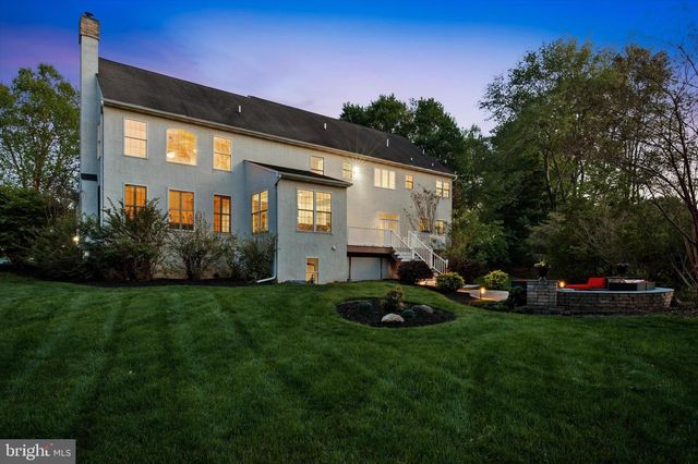 7 LOCKHART DR, Garnet Valley, PA 19060