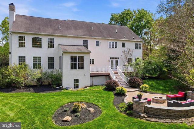 7 LOCKHART DR, Garnet Valley, PA 19060