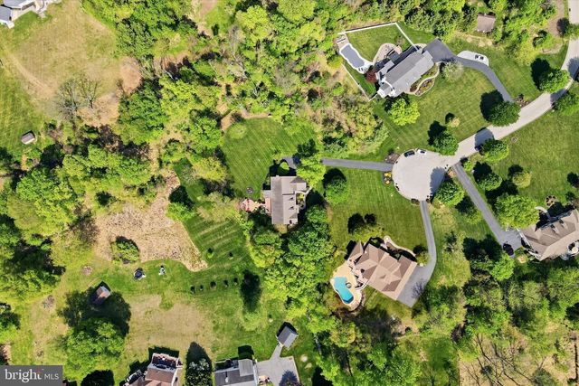 7 LOCKHART DR, Garnet Valley, PA 19060
