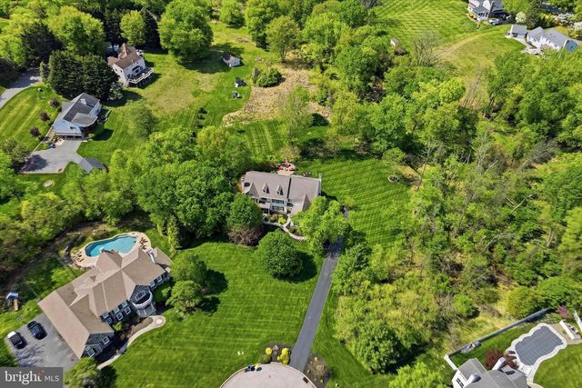 7 LOCKHART DR, Garnet Valley, PA 19060