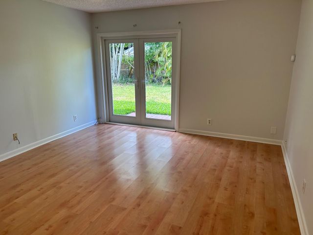 6826 SW Chase Court, Stuart, FL 34997