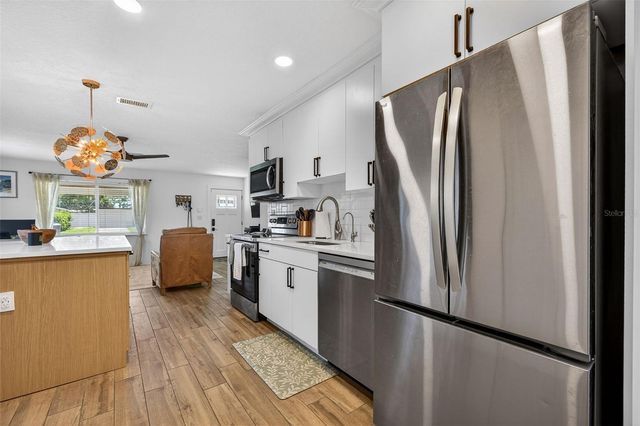 3911 14TH AVENUE N, St Petersburg, FL 33713