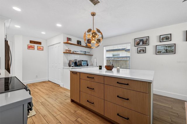 3911 14TH AVENUE N, St Petersburg, FL 33713