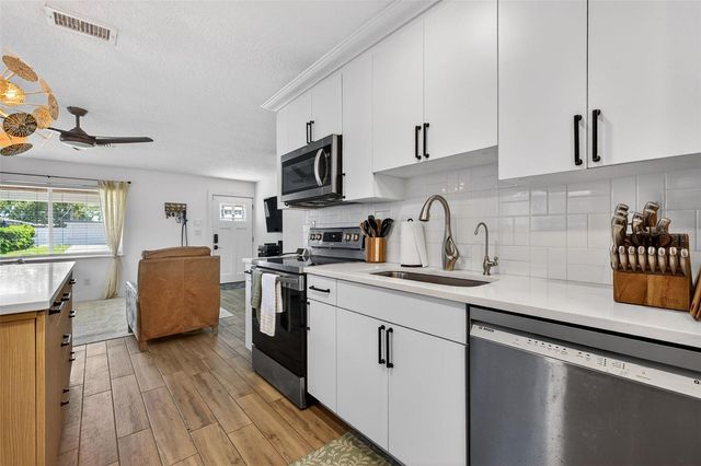 3911 14TH AVENUE N, St Petersburg, FL 33713