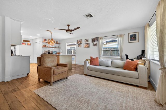 3911 14TH AVENUE N, St Petersburg, FL 33713