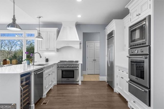 435 Robertson Road, Dawsonville, GA 30534