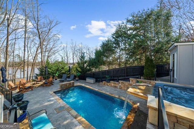 435 Robertson Road, Dawsonville, GA 30534