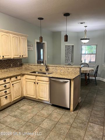9248 Taylor Drive, Biloxi, MS 39532