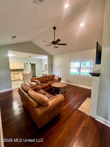 9248 Taylor Drive, Biloxi, MS 39532