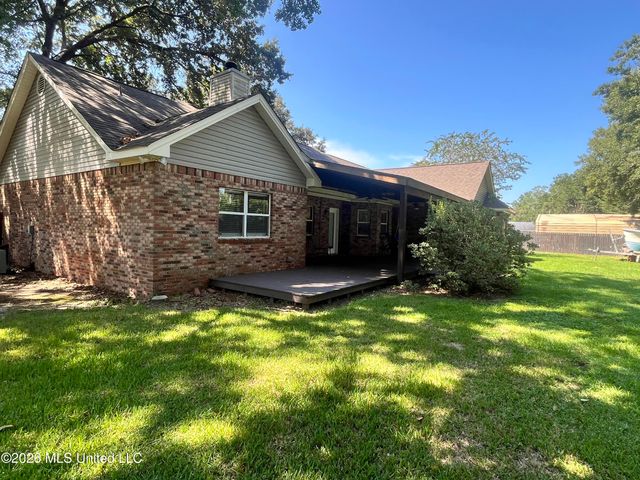 9248 Taylor Drive, Biloxi, MS 39532