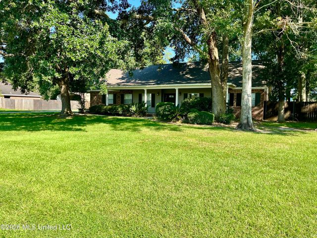 9248 Taylor Drive, Biloxi, MS 39532