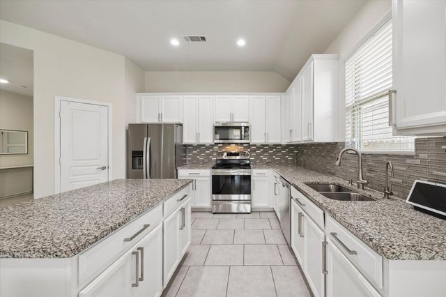 5223 Ivory Glass Drive, Katy, TX 77493