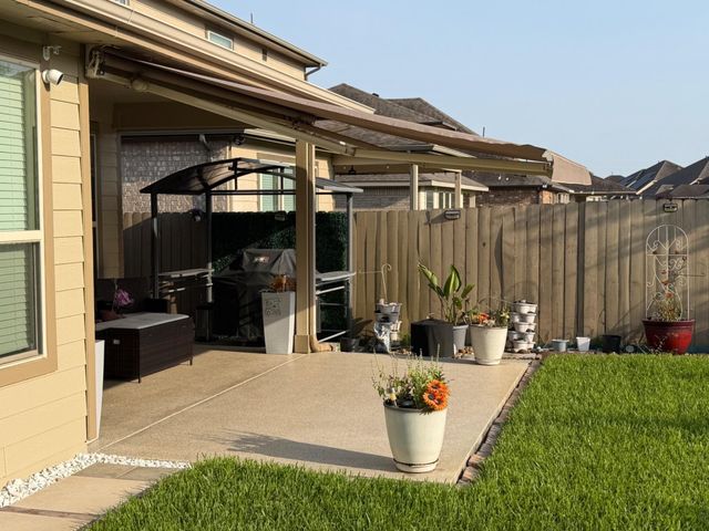 5223 Ivory Glass Drive, Katy, TX 77493