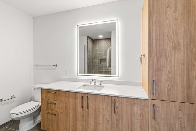 1212 Demonbreun St Apt 1114, Nashville, TN 37203