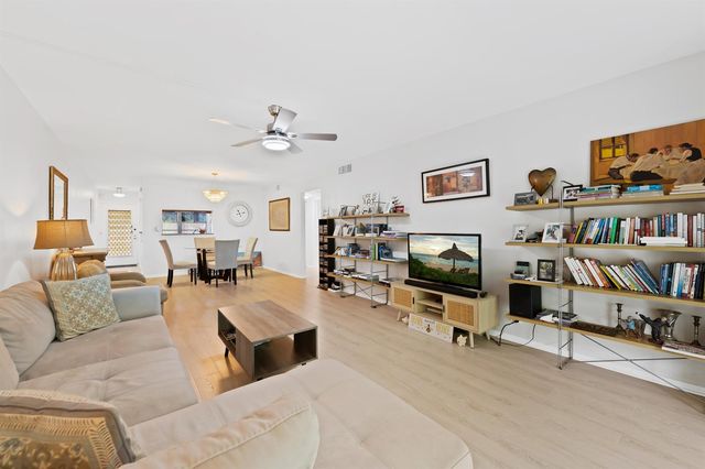 2402 ANTIGUA Circle C2, Coconut Creek, FL 33066