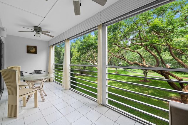 2402 ANTIGUA Circle C2, Coconut Creek, FL 33066