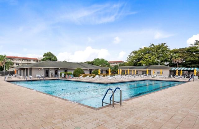 2402 ANTIGUA Circle C2, Coconut Creek, FL 33066