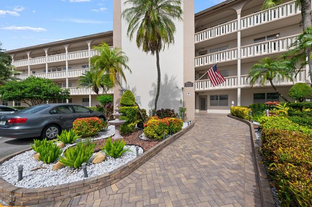 2402 ANTIGUA Circle C2, Coconut Creek, FL 33066
