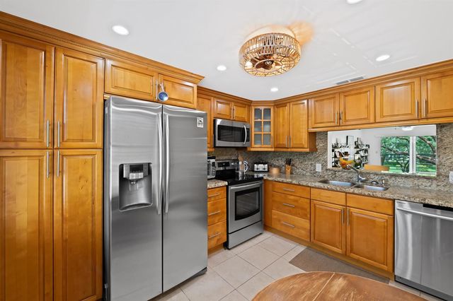 2402 ANTIGUA Circle C2, Coconut Creek, FL 33066