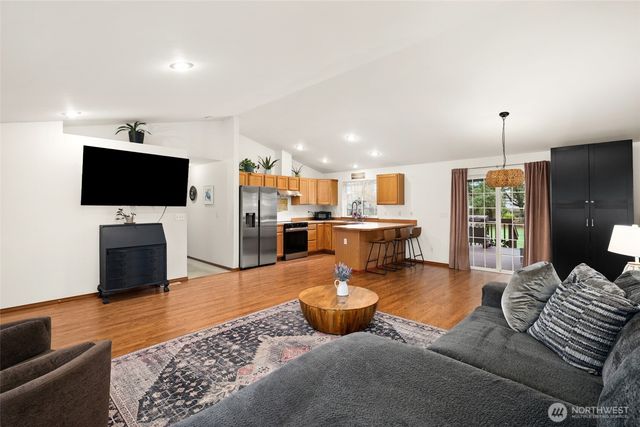 18207 Keona Lane SW, Rochester, WA 98579