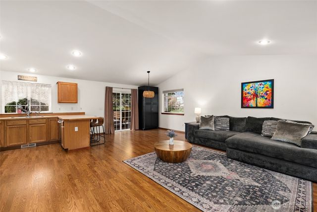 18207 Keona Lane SW, Rochester, WA 98579