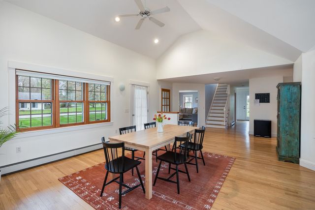 10 Hagan Drive, Essex, VT 05452