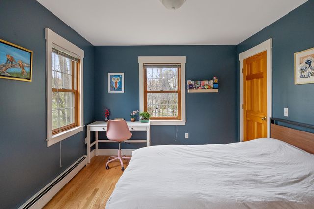 10 Hagan Drive, Essex, VT 05452