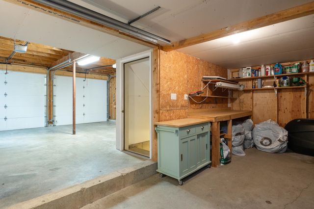 10 Hagan Drive, Essex, VT 05452