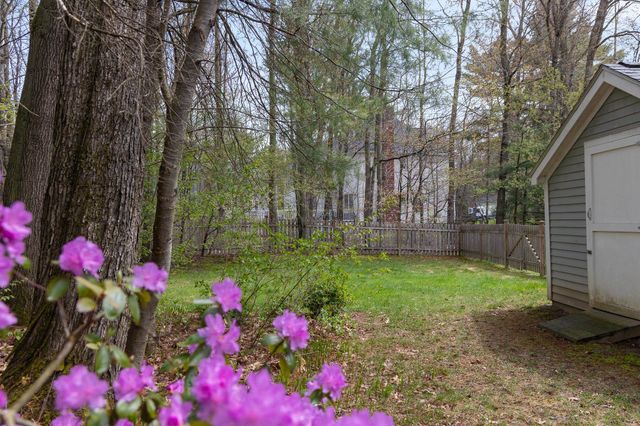10 Hagan Drive, Essex, VT 05452
