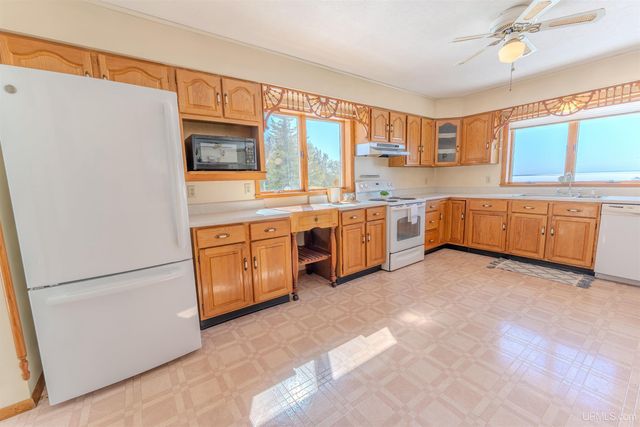 7005 Mm.5 Lane, Garden, MI 49835