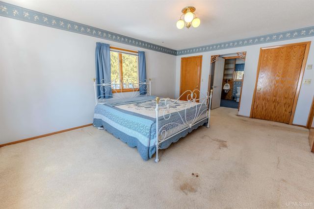 7005 Mm.5 Lane, Garden, MI 49835