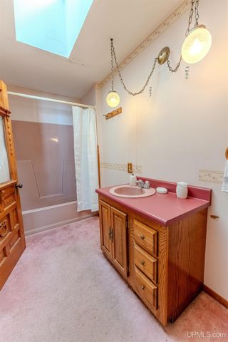 7005 Mm.5 Lane, Garden, MI 49835