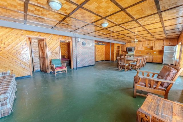 7005 Mm.5 Lane, Garden, MI 49835