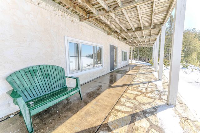 7005 Mm.5 Lane, Garden, MI 49835