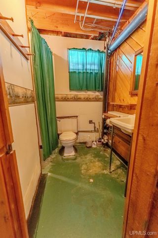 7005 Mm.5 Lane, Garden, MI 49835