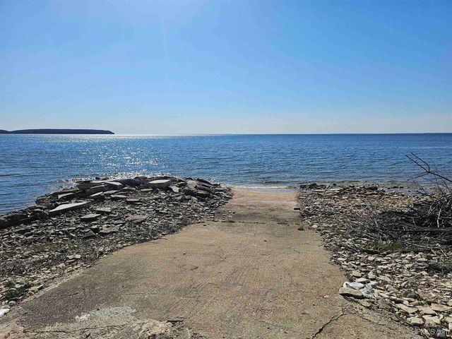 7005 Mm.5 Lane, Garden, MI 49835