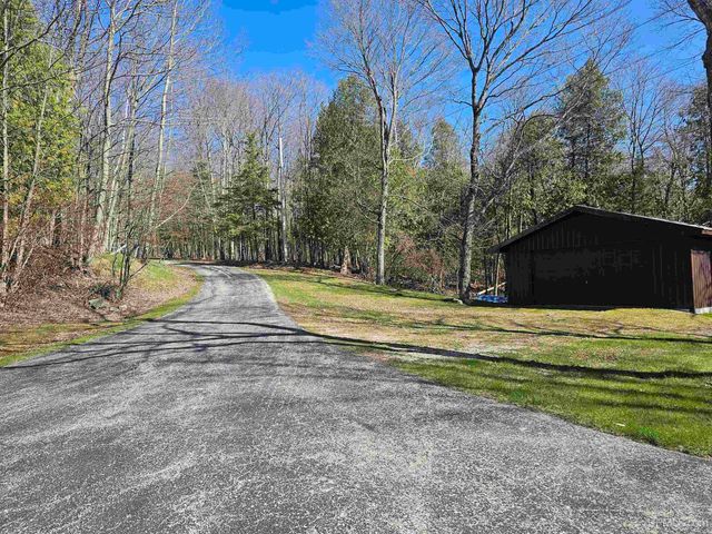 7005 Mm.5 Lane, Garden, MI 49835