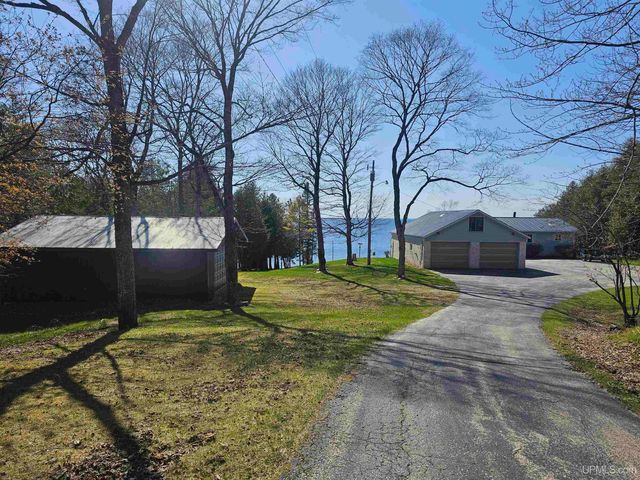 7005 Mm.5 Lane, Garden, MI 49835