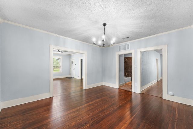 1506 Walnut Street, Greenville, TX 75401