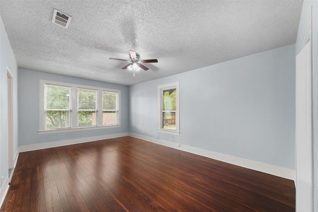 1506 Walnut Street, Greenville, TX 75401