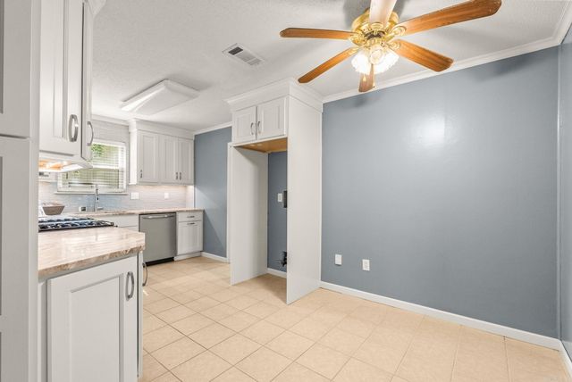 9100 PEACH TREE, Sherwood, AR 72120