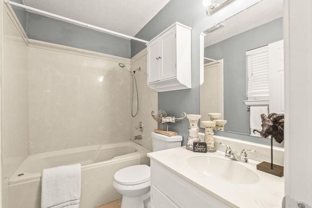 9100 PEACH TREE, Sherwood, AR 72120
