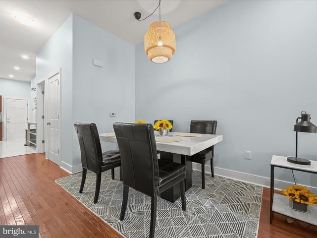 404 E LANVALE ST, Baltimore, MD 21202