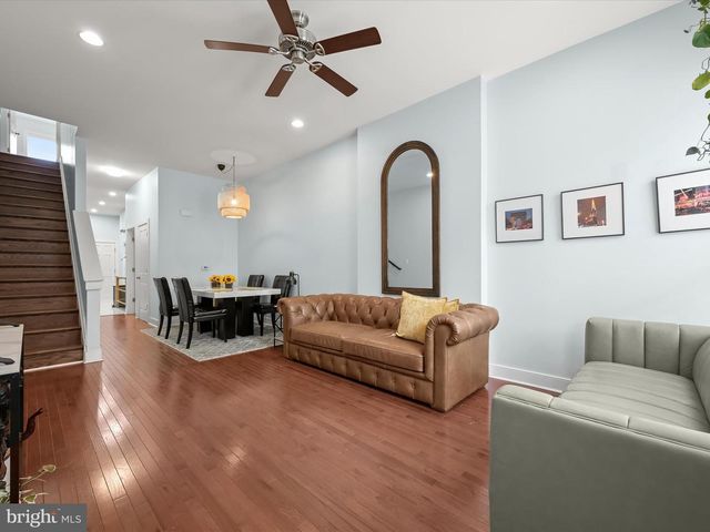 404 E LANVALE ST, Baltimore, MD 21202