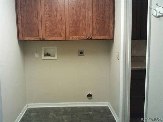 1035 S Brookfield Drive, Lecanto, FL 34461