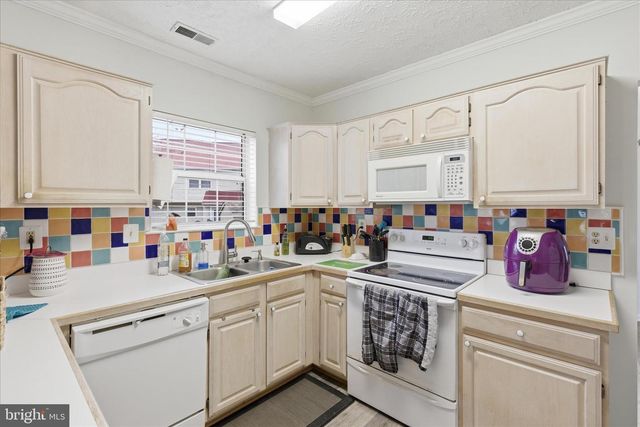 6836 COLOGO CT, Waldorf, MD 20603