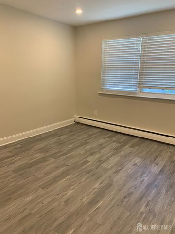 5 Charles Street 4B, New Brunswick, NJ 08901