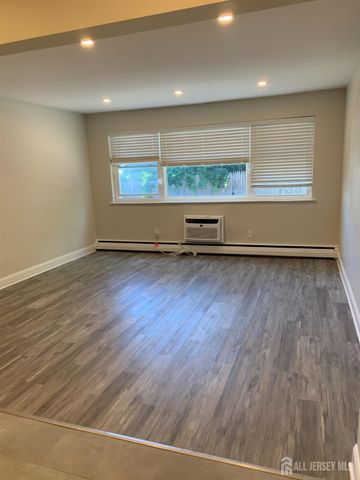 5 Charles Street 4B, New Brunswick, NJ 08901