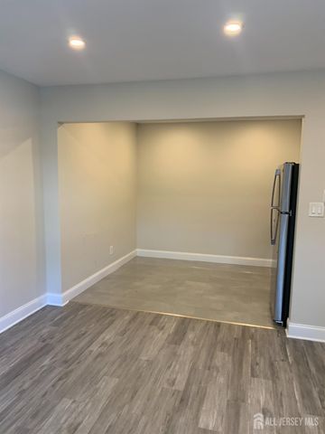 5 Charles Street 4B, New Brunswick, NJ 08901