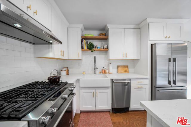 933 11th Street 18, Santa Monica, CA 90403